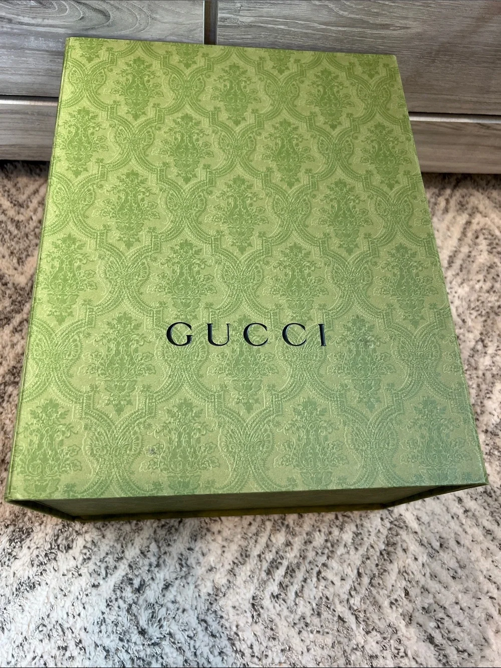 Gucci Green Patterned Magnetic Gift Box